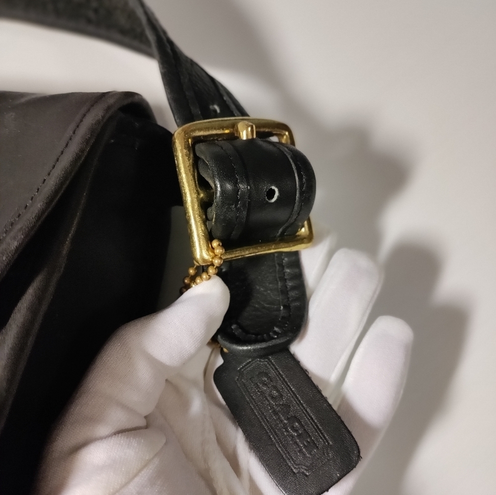 RARE Vintage 80’s Collector Condition Coach Courier Bag # 9800 in Black Leather. - Picture 11 of 12
